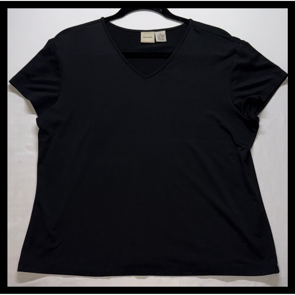 Merona T-Shirt Women XL Black V-Neck Nylon Spandex Stretch Casual Basic